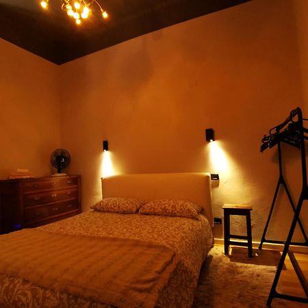 Curt Da Beta - Casa Vacanze Con Giardino In Corte Del XVIII Secolo Malnate 외부 사진