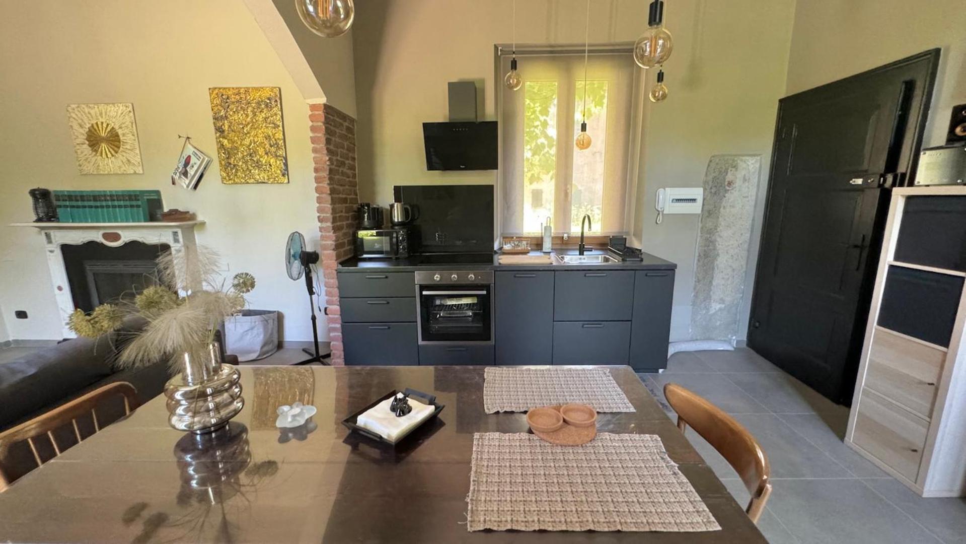 Curt Da Beta - Casa Vacanze Con Giardino In Corte Del XVIII Secolo Malnate 외부 사진