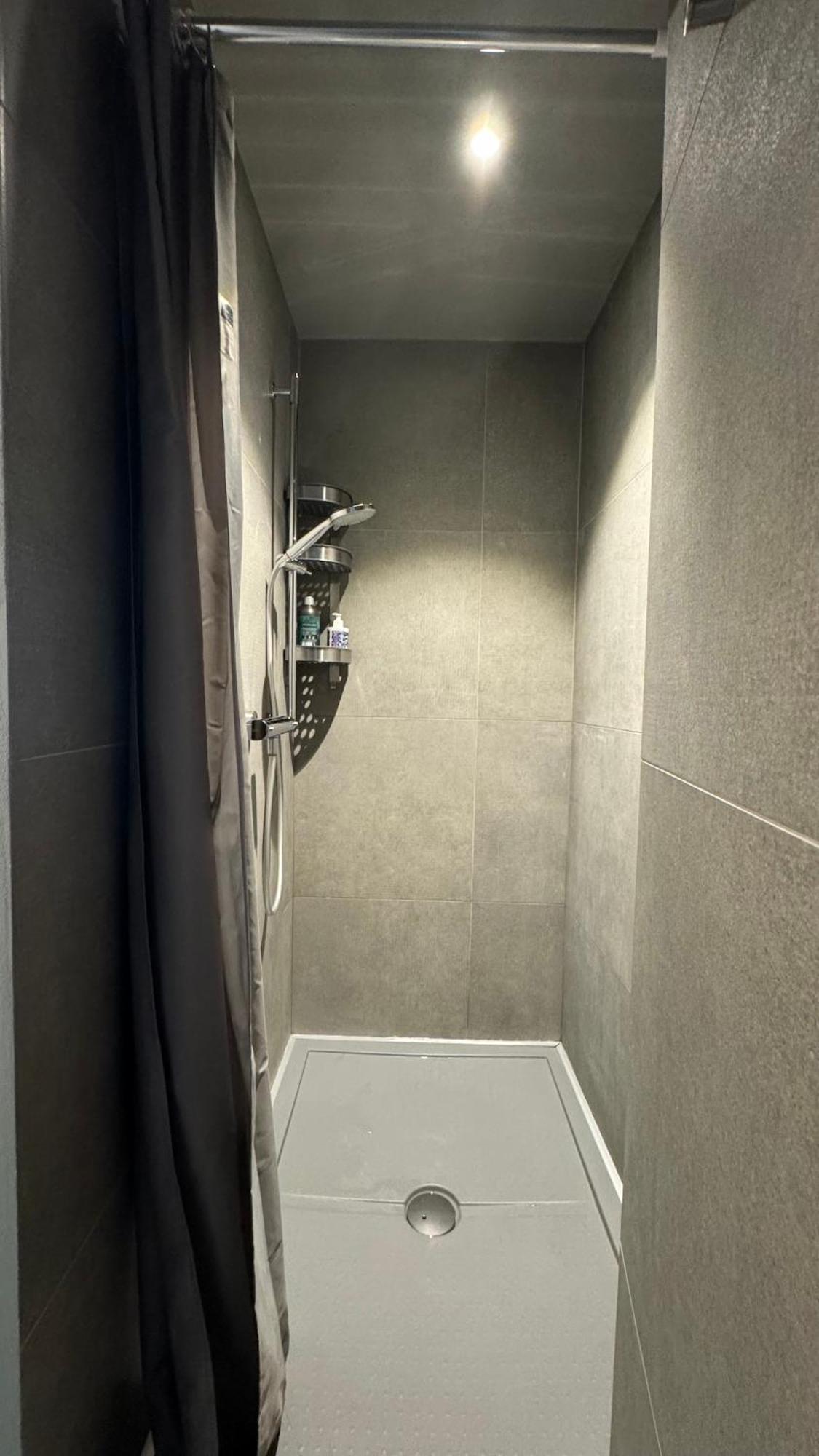 Curt Da Beta - Casa Vacanze Con Giardino In Corte Del XVIII Secolo Malnate 외부 사진